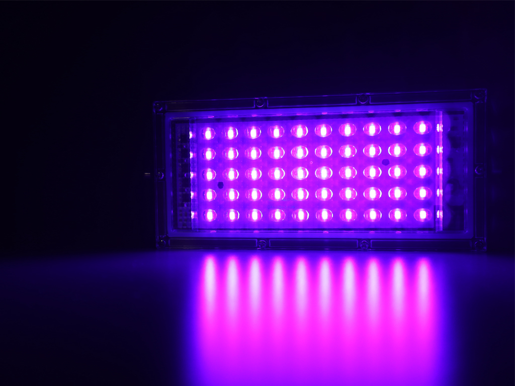 Foco LED UV Sense